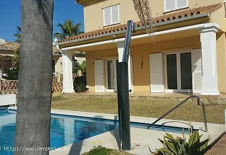 Villa Modern Beachside *